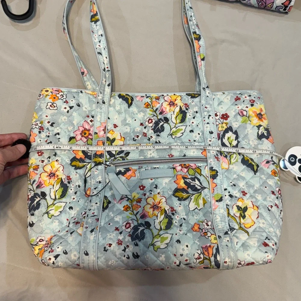 Vera Bradley Blue Tote Bag with Structured Design and Playful Aesthetic - Picture 8 of 10